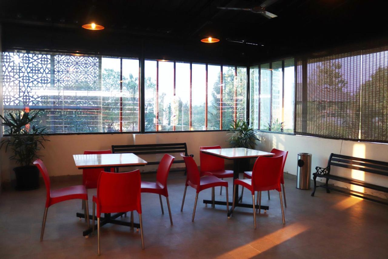 ホテル Lavender Infopark Kochi エクステリア 写真