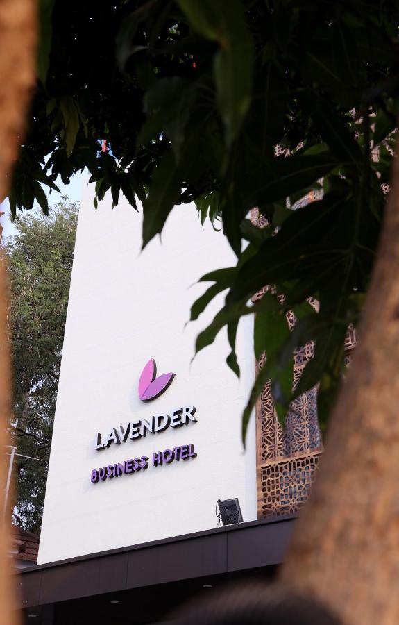 ホテル Lavender Infopark Kochi エクステリア 写真